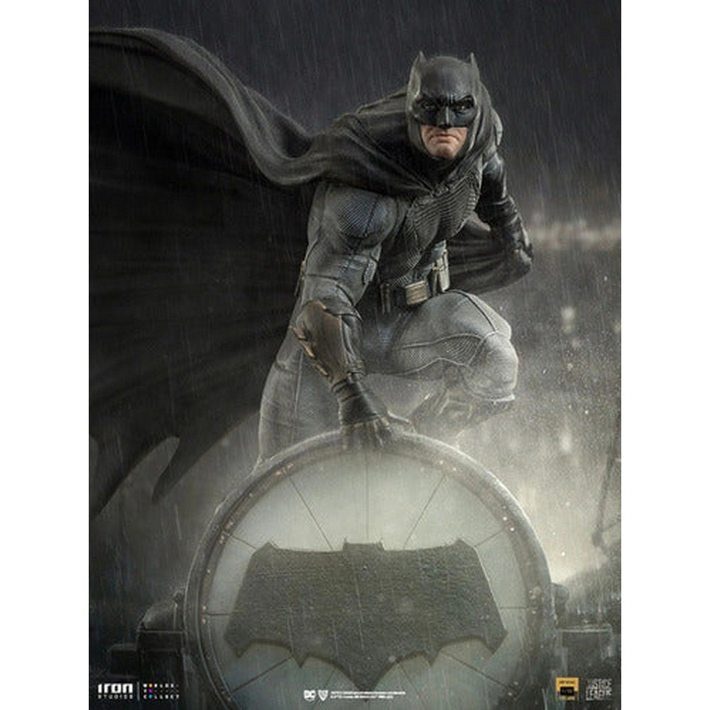 Figura Escala 1/10 Batman En La Batiseñal 71522 Iron Studios