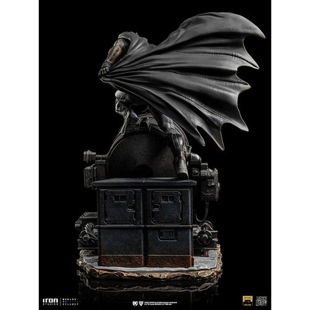 Figura Escala 1/10 Batman En La Batiseñal 71522 Iron Studios