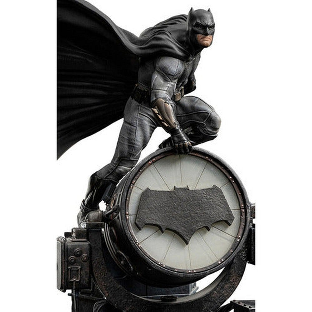 Figura Escala 1/10 Batman En La Batiseñal 71522 Iron Studios