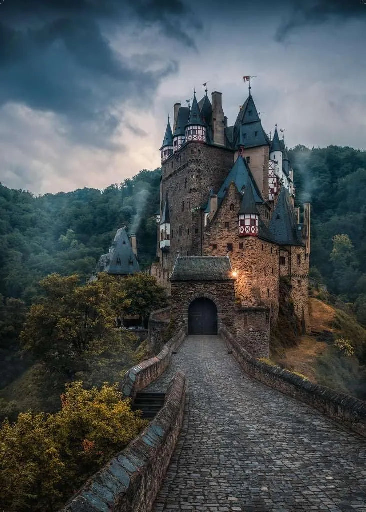 Ravensburger Puzzle 1000 Pzs Castle Eltz 12000626