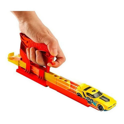 Hot Wheels Lanzador De Bolsillo Con Auto Fth84