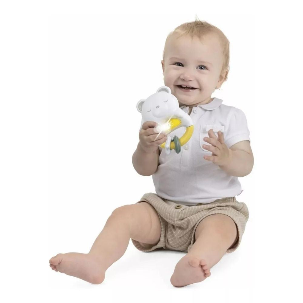 Chicco Sonajero Electrónico Con Luz Y Sonido Osito 11818 Color Blanco Y Amarillo Diseño Osito Noche Y Día