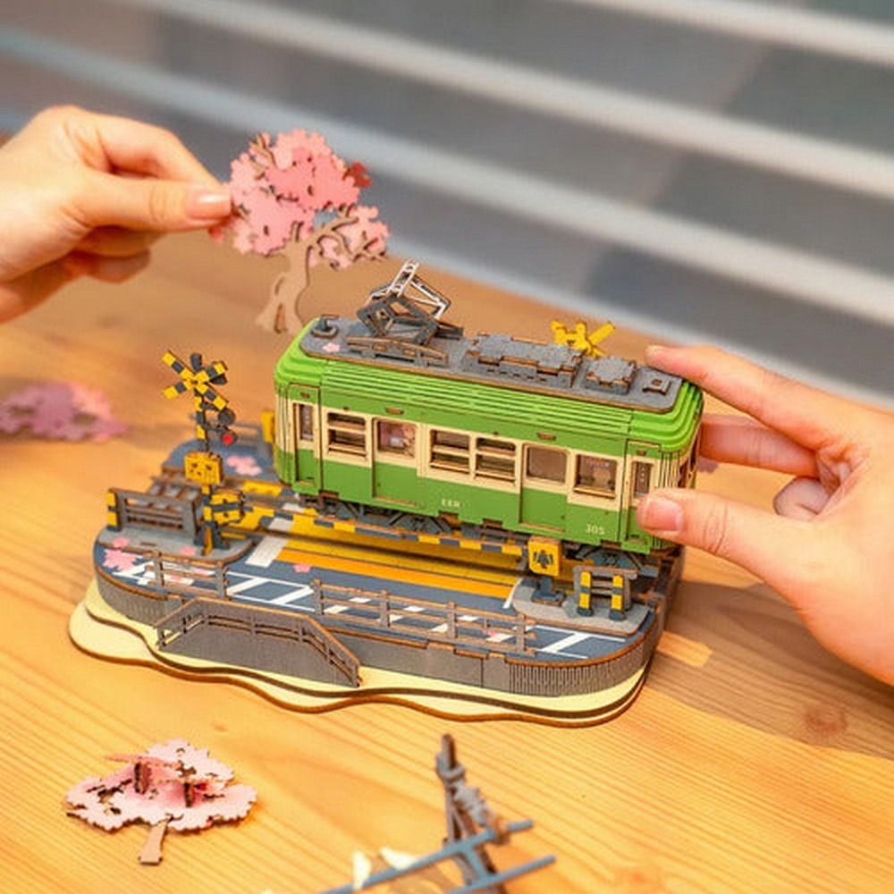 Robotime Puzzle 3d Tranvia Viaje De Sakura Tgs02 Rolife