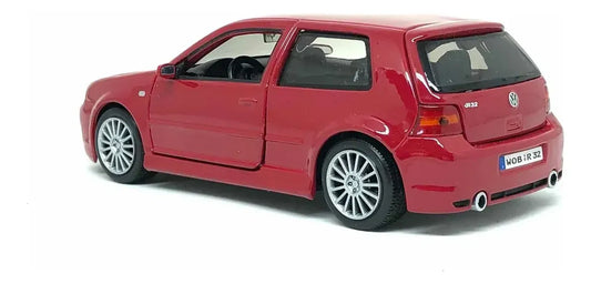 Maisto 1:24 Volkswagen Golf R32 Rojo 31290