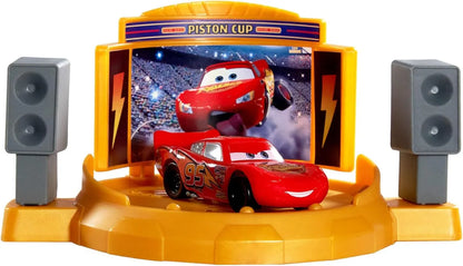 Disney Pixar Pista De Acrobacias Y Saltos Copa Pistón Jdj02 Rayo Mcqueen
