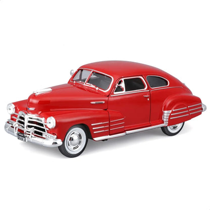 Maisto 1:24 1948 Chevrolet Fleetline Aerosedan Rojo 32921 Rojo